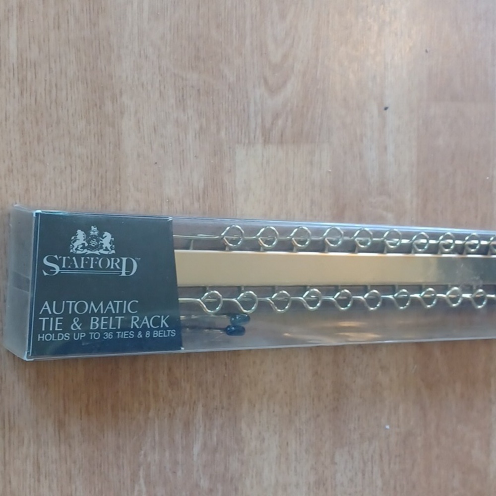 Stafford automatic tie a belt rack holds 36 tied and 8 belts